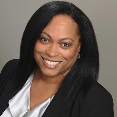 Headshot of Stephanie Cox.