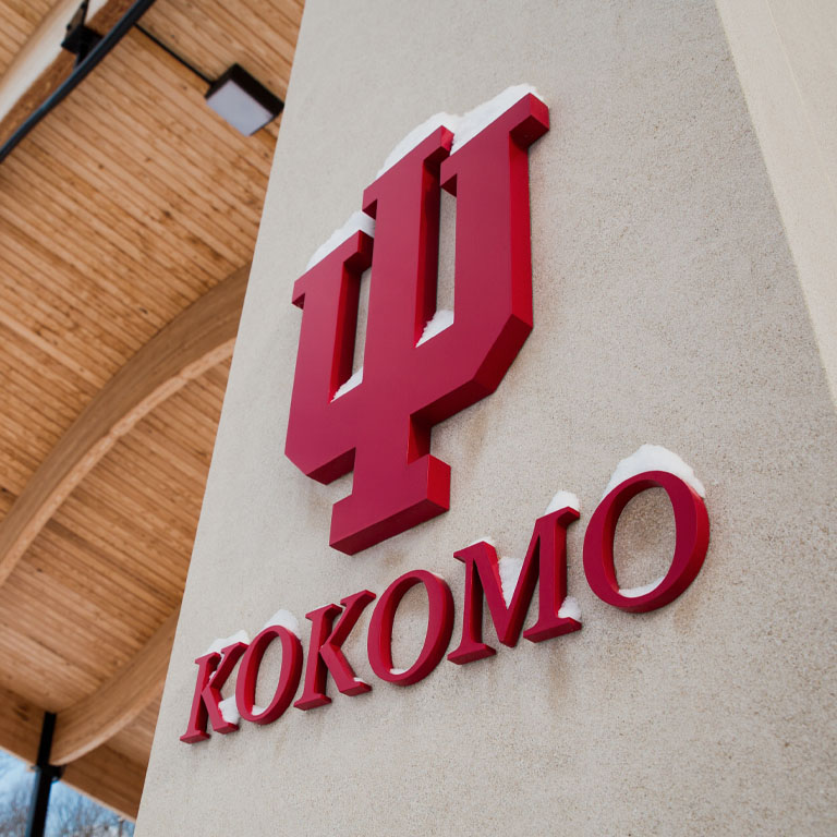 IU Kokomo logo in the snow