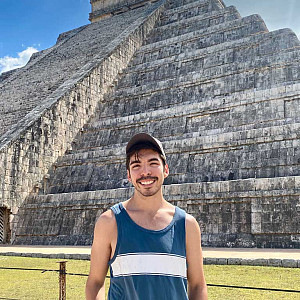 Andres Ayala ('21), Spanish B.A. and International Studies B.A.