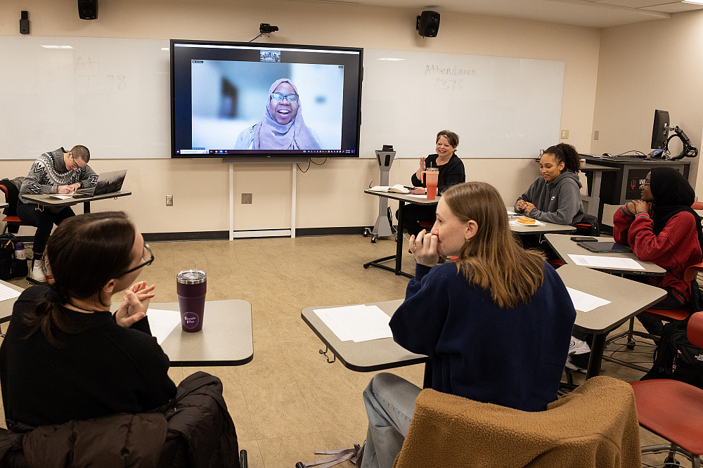 Clinical associate professor Heather Eastman-Mueller's class, Strategies for Effective Peer Education and Advocacy, have a virtual meetin...