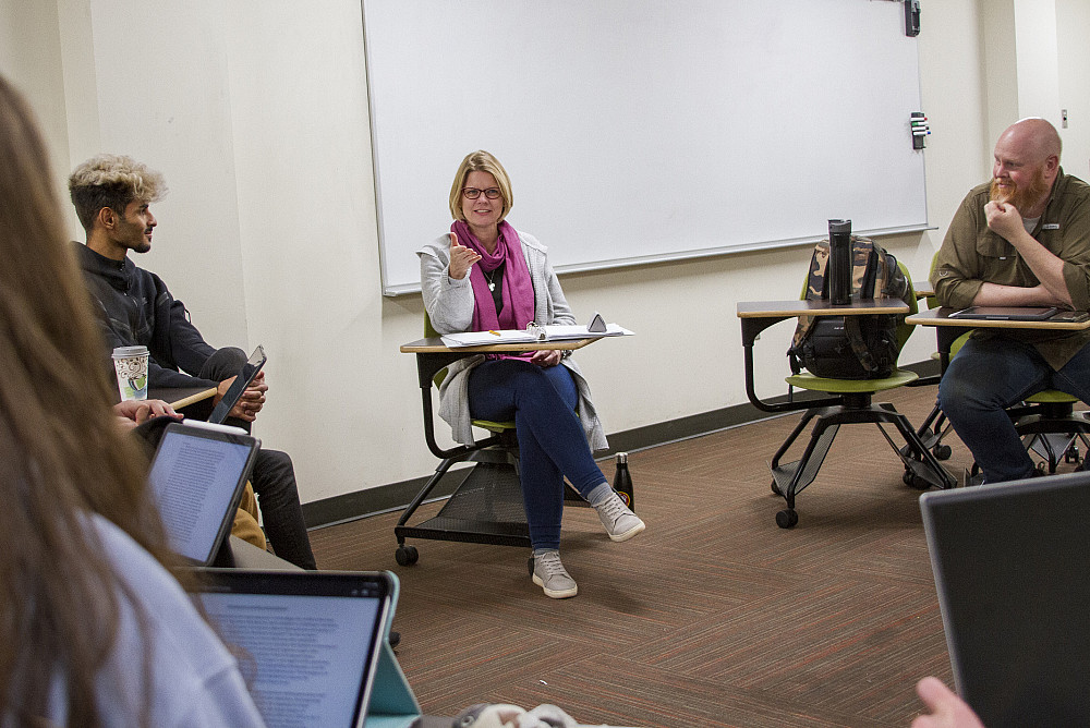 Justyna Zajac addresses her class