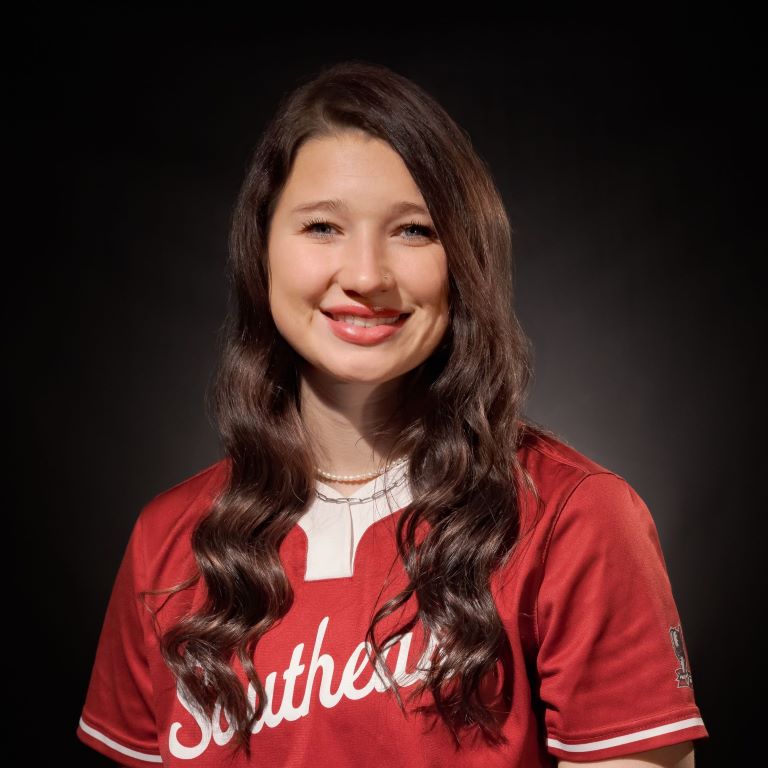 Autumn Oehlstrom Headshot