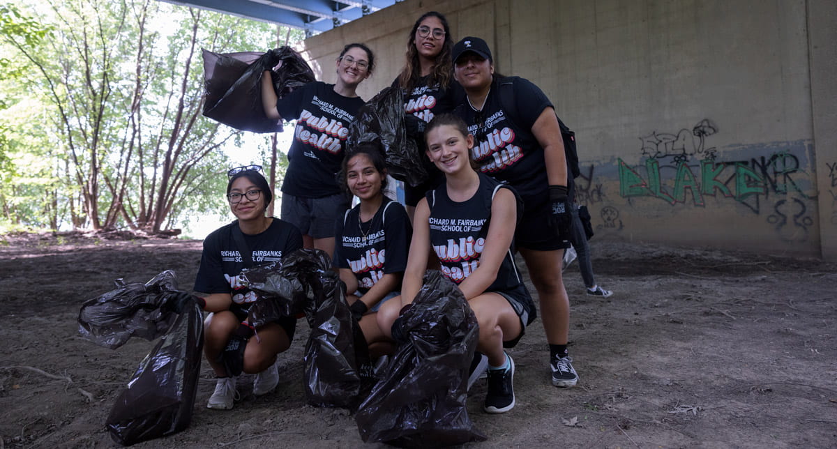 public health students working in the community
