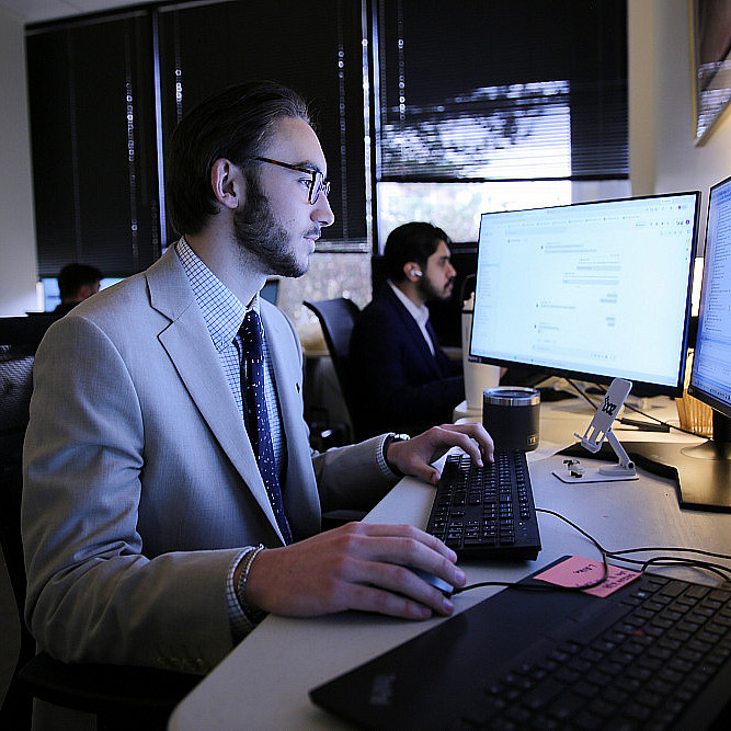 Kelley Students in a computer lab.