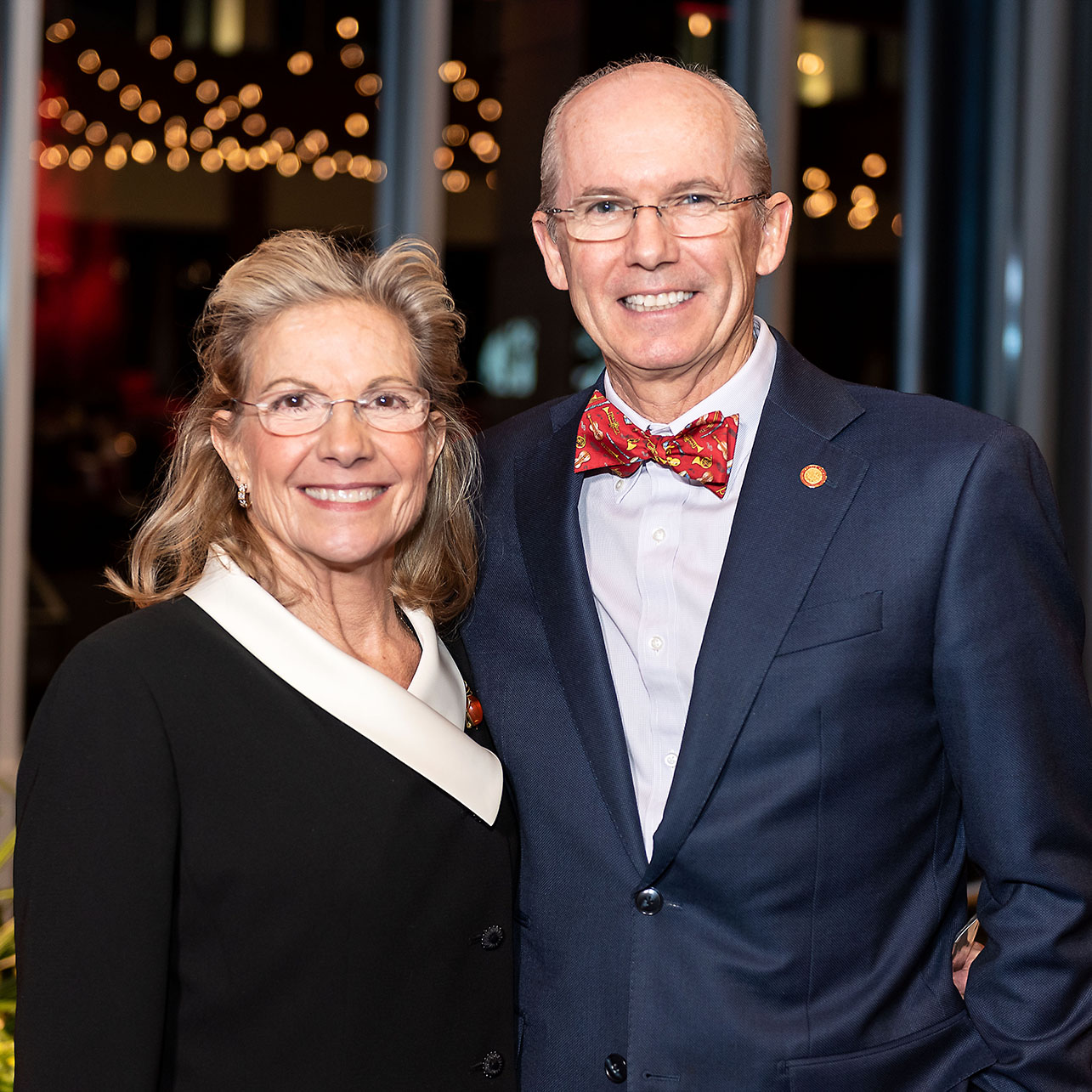 Dr. Jeffrey and Barbara Dean at the IUSD Dean's Society dinner in 2021