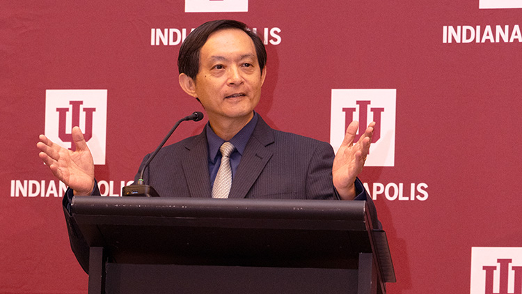 Dr. Chu speaking at the IUSD Research Day in April