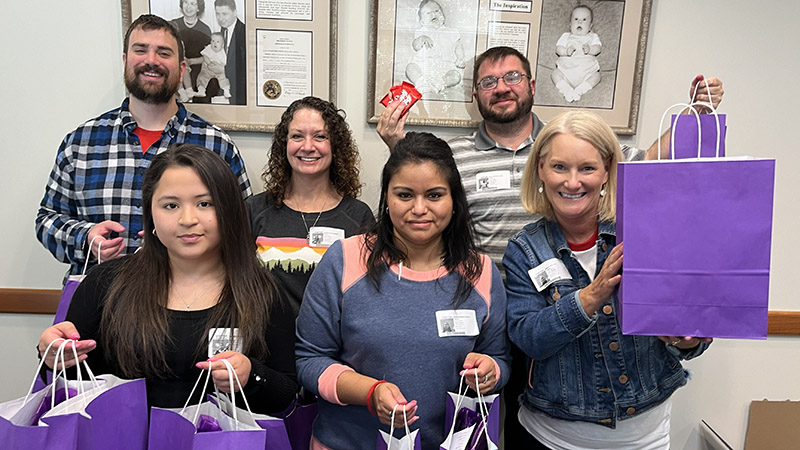 IUSD Staff Volunteer at Damar Services