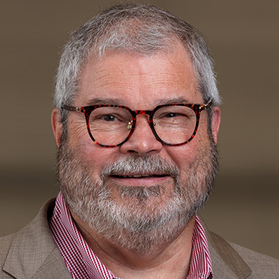 Paul Halverson headshot